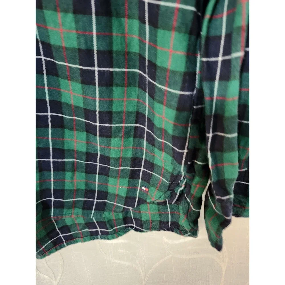 Tommy Hilfiger Women’s L Button Up Blue/Green Plaid Long Sleeve Preppy